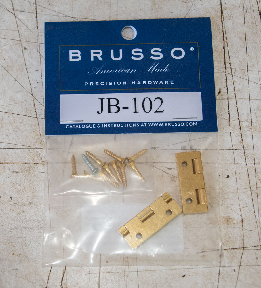 Brusso Brass Shelf Pins and Sleeves - Brass & Stainless