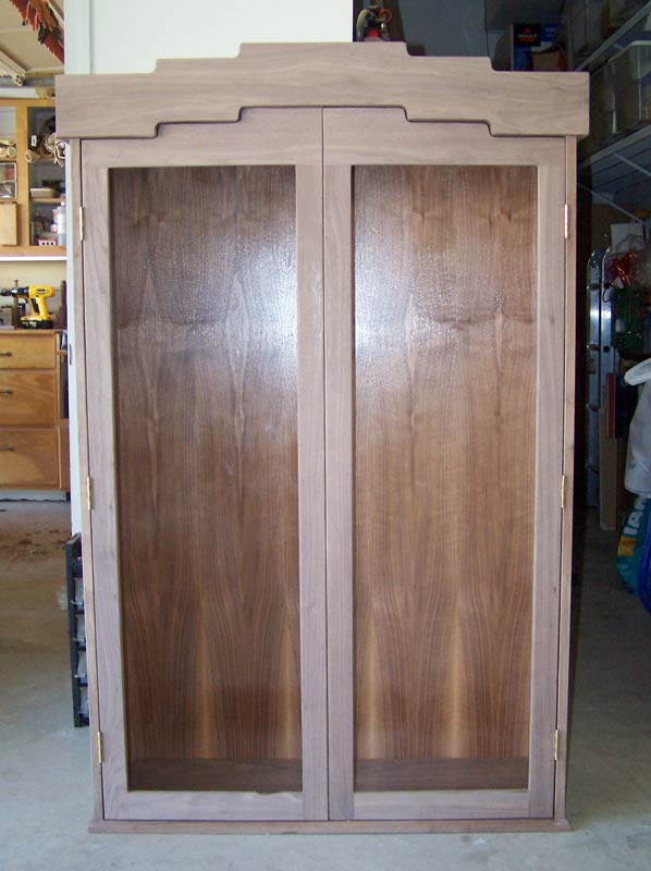 Upper cabinet with doors