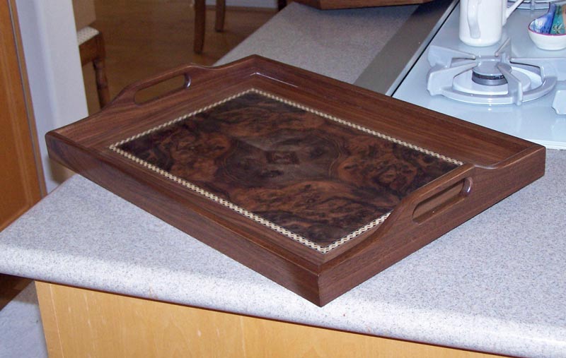 Side view of tray